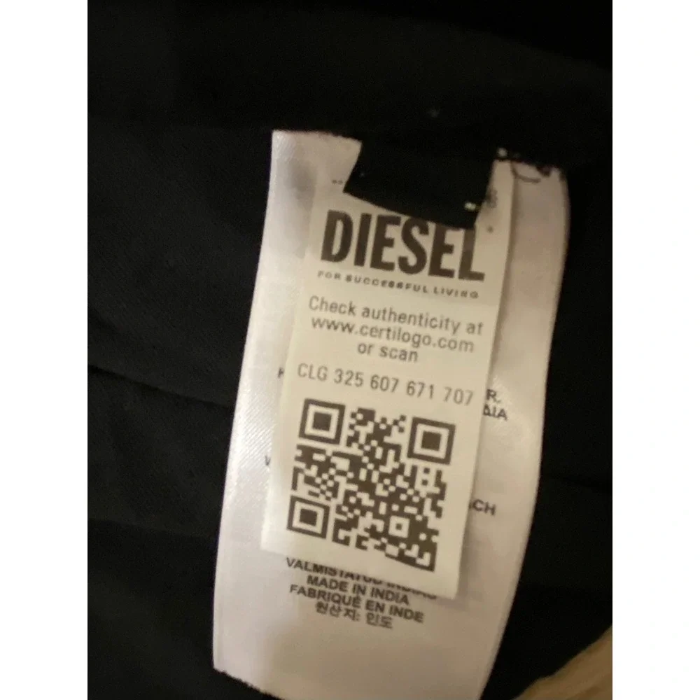 Diesel T Diegor Frost Graphic Logo T-Shirt Mens Black Streetwear A17246